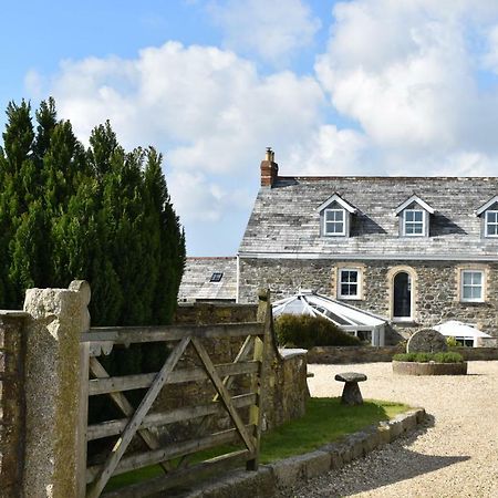 Treveighan Farmhouse Saint Teath Экстерьер фото